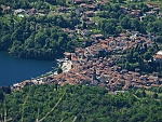 Zoommata su Mergozzo dalla Cima del Monte Faiè
